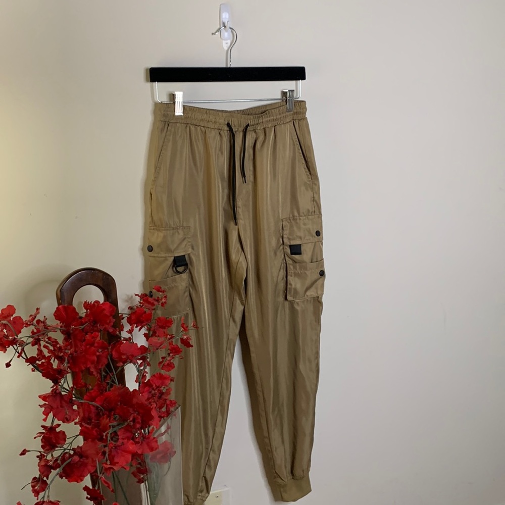 Boohoo Man khaki cargo pants size medium